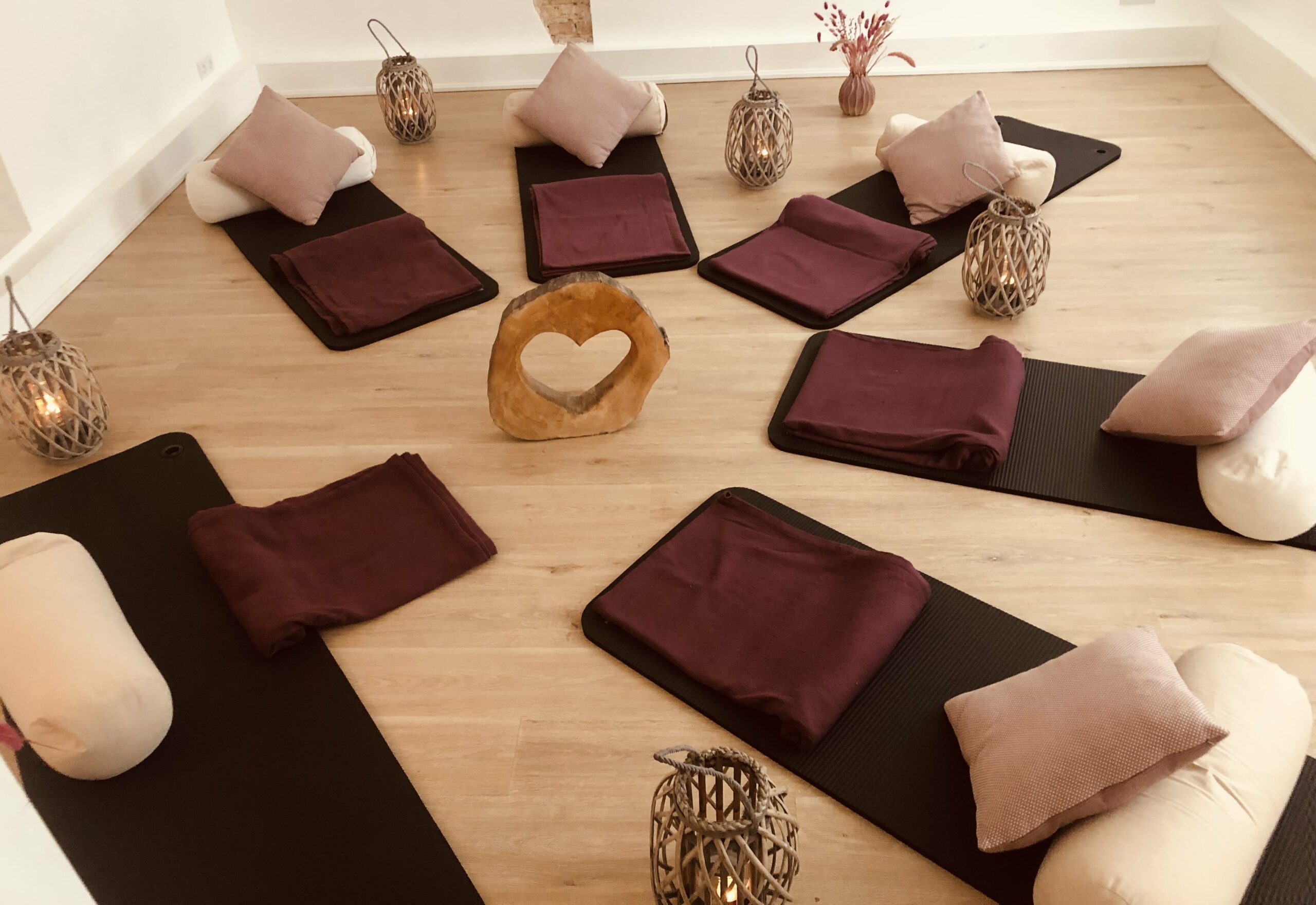 Raum Babymassage 2-min Studio Spandau Therese Joost